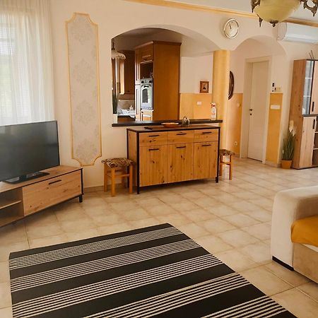 Aqua Erzsi Mama Apartman Hajdúszoboszló Kültér fotó