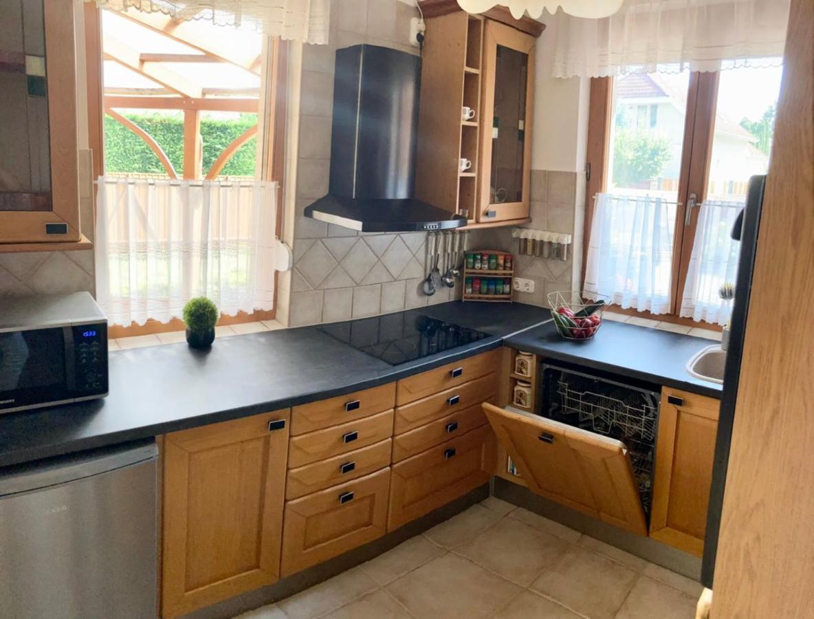 Aqua Erzsi Mama Apartman Hajdúszoboszló Kültér fotó