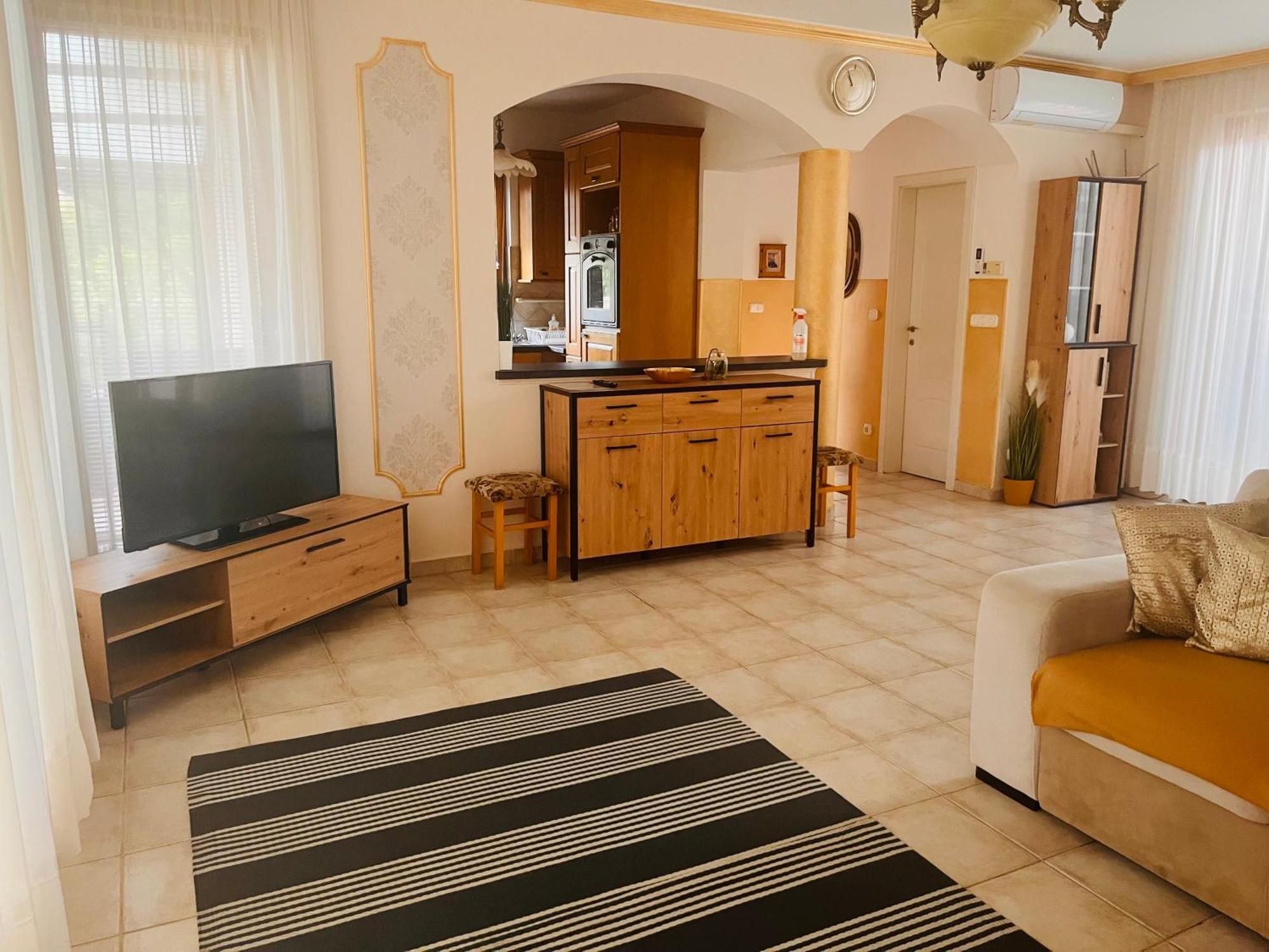 Aqua Erzsi Mama Apartman Hajdúszoboszló Kültér fotó