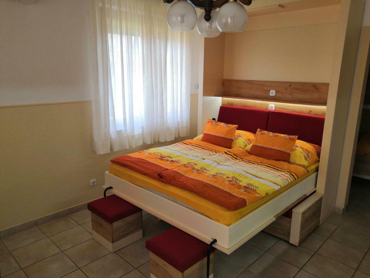 Aqua Erzsi Mama Apartman Hajdúszoboszló Kültér fotó